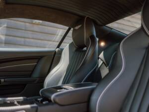 Image 7/96 of Aston Martin DB 9 GT "Bond Edition" (2015)