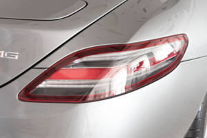 Imagen 27/56 de Mercedes-Benz SLS AMG (2011)