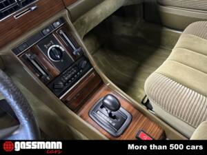 Image 11/15 of Mercedes-Benz 280 S (1978)
