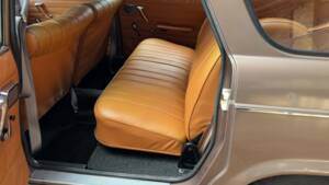 Image 22/40 of Peugeot 404 Break (1965)