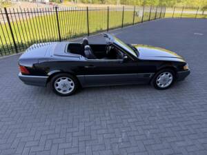 Image 14/46 of Mercedes-Benz SL 320 (1995)