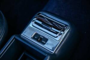 Image 32/35 of Bentley Corniche I (1982)