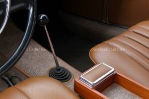 Afbeelding 32/41 van Mercedes-Benz 280 SL (1969)