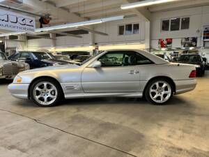 Imagen 4/82 de Mercedes-Benz SL 500 &quot;Silver Arrow&quot; (2001)