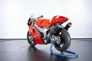 Immagine 3/50 di Ducati ST2 (1999)