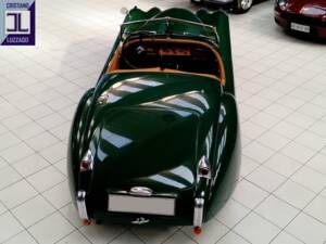 Image 8/57 of Jaguar XK 120 SE OTS (1953)