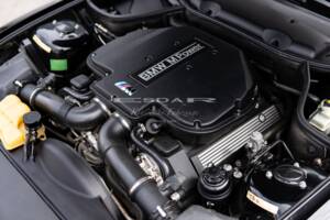 Bild 34/39 von BMW Z8 (2001)