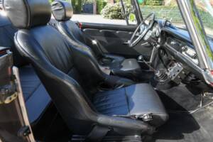 Image 12/50 of Alfa Romeo 2600 Spider (1962)