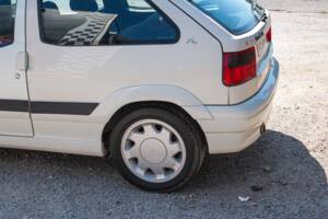 Bild 17/52 von Citroën ZX 2.0i 16v (1993)