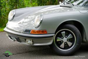 Image 28/57 of Porsche 911 2.0 (1968)