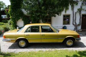 Imagen 9/19 de Mercedes-Benz 350 SE (1977)