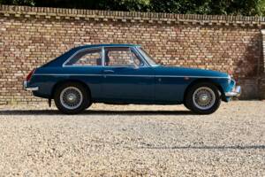 Immagine 37/50 di MG MGB GT (1971)