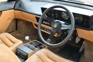 Image 44/50 of Ferrari Mondial 8 (1981)