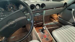 Bild 32/36 von Mercedes-Benz 560 SL (1989)