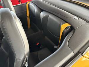Bild 20/30 von Porsche 911 Carrera 4S (2005)