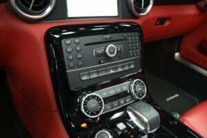 Image 16/30 of Mercedes-Benz SLS AMG Roadster (2012)