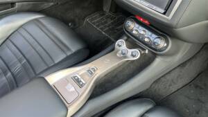 Image 22/45 of Ferrari California (2009)