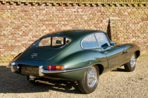 Bild 23/50 von Jaguar E-Type 4.2 (1966)