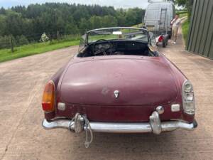 Image 49/56 of MG MGB (1972)