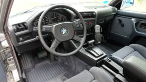 Bild 14/56 von BMW 325ix (1987)