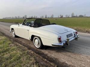 Image 6/8 of Mercedes-Benz 190 SL (1959)