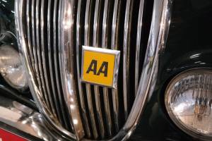 Image 25/29 of Jaguar S-Type 3.4 (1966)