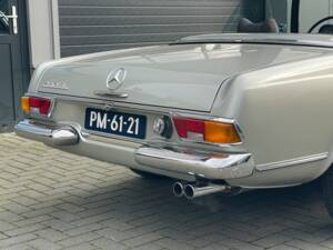 Image 16/22 de Mercedes-Benz 280 SL (1970)