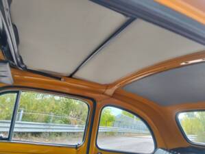 Image 17/33 of FIAT 500 L (1970)