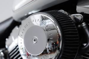 Image 34/34 of Harley-Davidson DUMMY (2002)