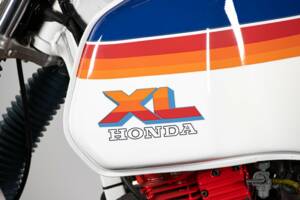 Image 17/50 of Honda DUMMY (1986)