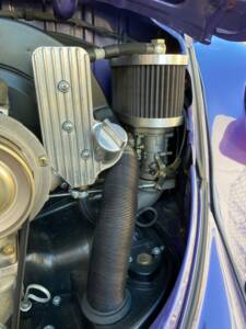 Image 14/16 of Volkswagen Beetle 1500 (1967)