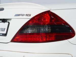 Immagine 30/49 di Mercedes-Benz SL 55 AMG (2006)