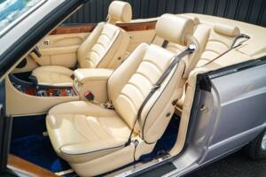 Bild 34/50 von Bentley Azure (2001)