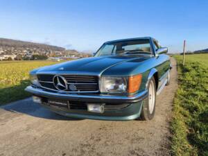 Image 23/26 of Mercedes-Benz 500 SL (1981)