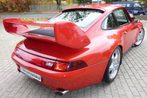 Image 18/19 de Porsche 911 Carrera RS (1996)