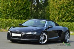 Image 9/50 of Audi R8 Spyder 4.2 FSI Quattro (2011)