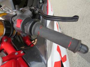 Bild 13/40 von Ducati 1098 R (2008)
