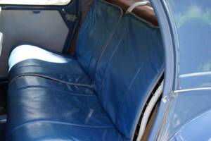 Image 36/43 of Citroën 2 CV Sahara 4x4 (1964)