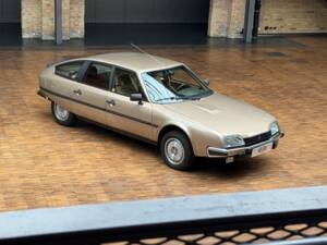 Image 14/43 de Citroën CX 25 GTi (1984)
