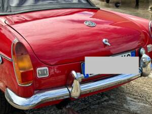 Immagine 27/66 di MG MGB (1977)