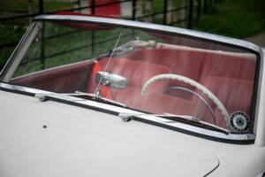 Image 39/49 of Mercedes-Benz 190 SL (1960)