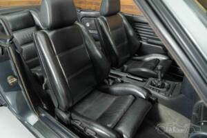 Image 8/19 of BMW 320i (1989)