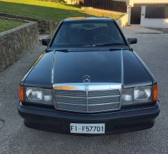 Image 4/9 of Mercedes-Benz 190 E 2.3-16 (1986)