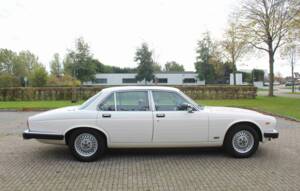 Bild 13/68 von Jaguar XJ 6 4.2 (1985)