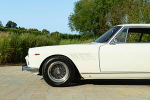 Bild 27/50 von Ferrari 330 GT 2+2 (1964)