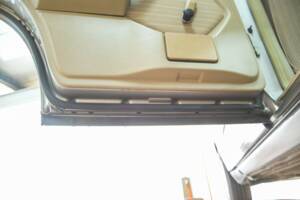 Bild 46/50 von Mercedes-Benz 230 TE (1987)