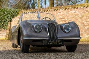 Image 46/50 of Jaguar XK 120 OTS (1952)