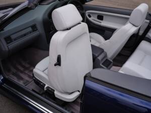 Image 40/50 de BMW 328i (1995)