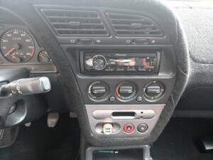 Immagine 16/30 di Peugeot 306 2.0i GTi6 (1997)