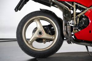 Bild 29/50 von Ducati 916 (1994)
